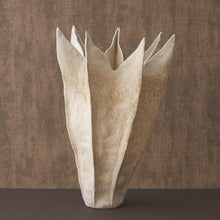 Load image into Gallery viewer, Amaryllis Vase