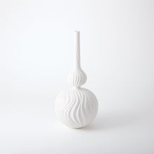 Load image into Gallery viewer, Magura Vase Snow