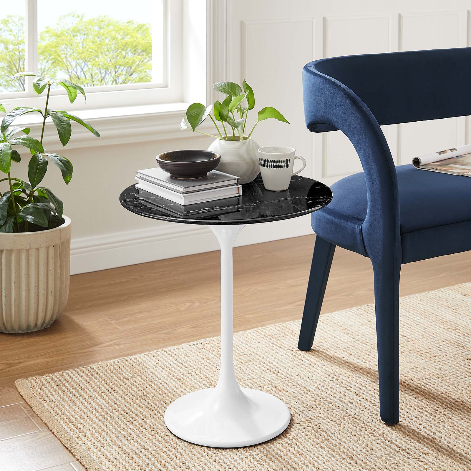 Tulip SideTable In Artificial Marble