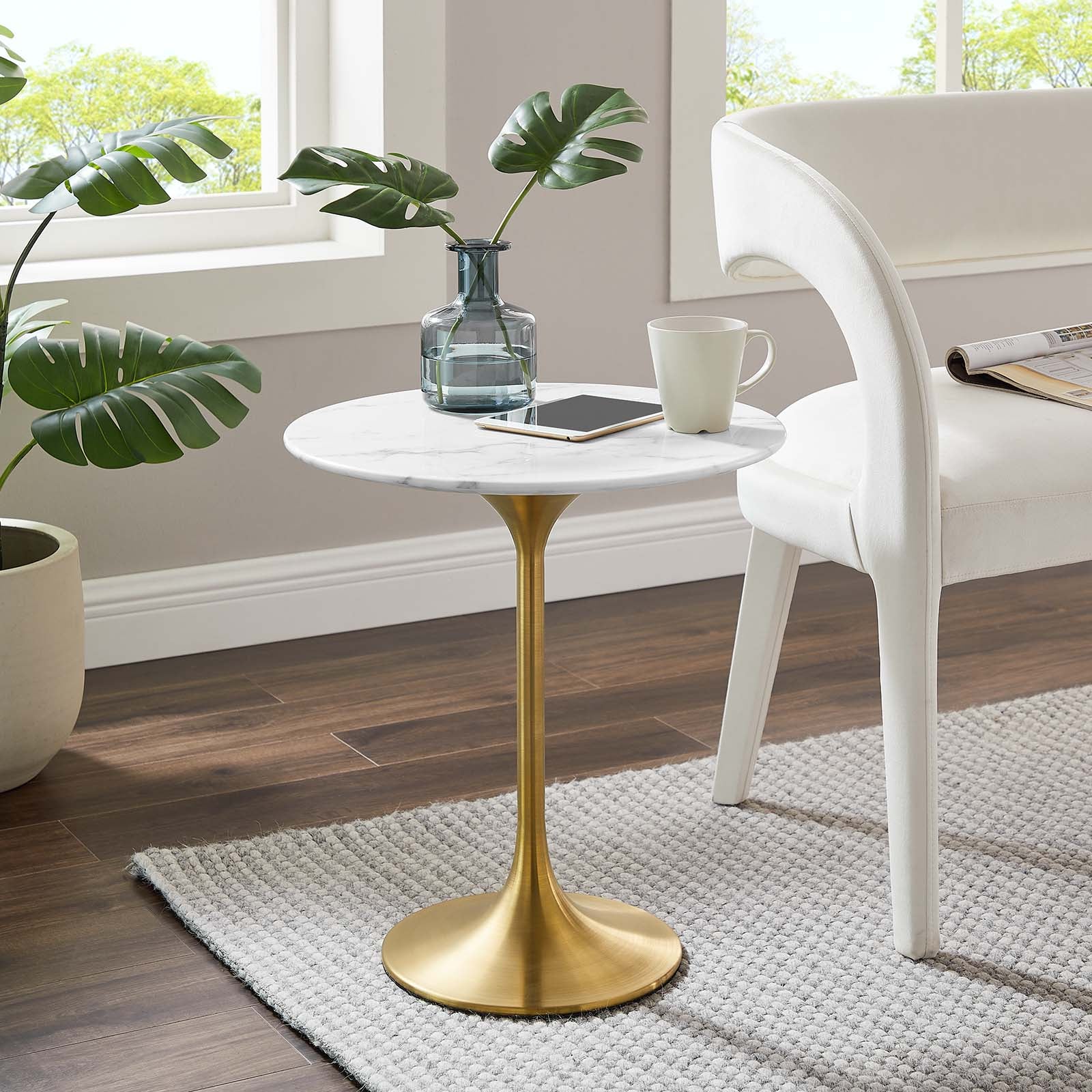 Tulip SideTable In Artificial Marble