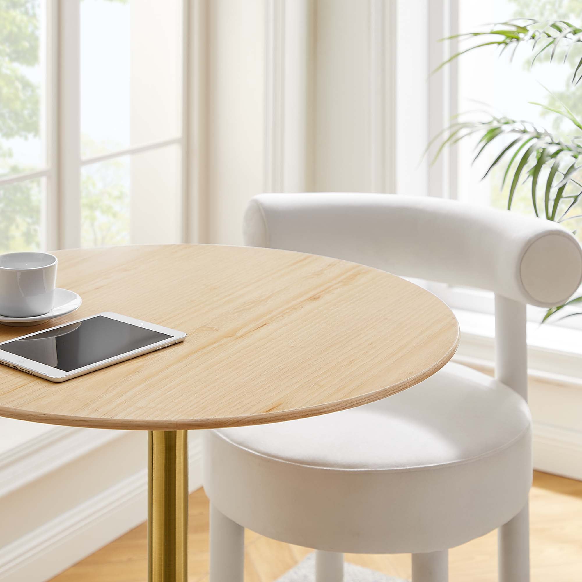 Tulip Bar Table In Natural Top