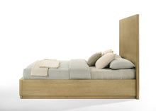 Load image into Gallery viewer, Terra Natural Oak Bed King