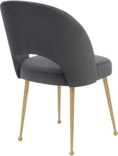 Load image into Gallery viewer, Swell Velvet Chair